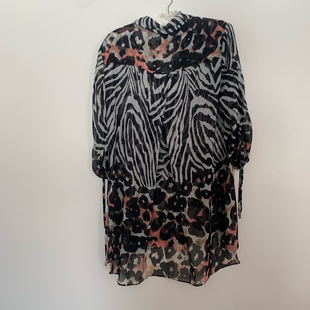 Multiples Monochrome Zebra Pattern Top Large - Picture 3 of 7